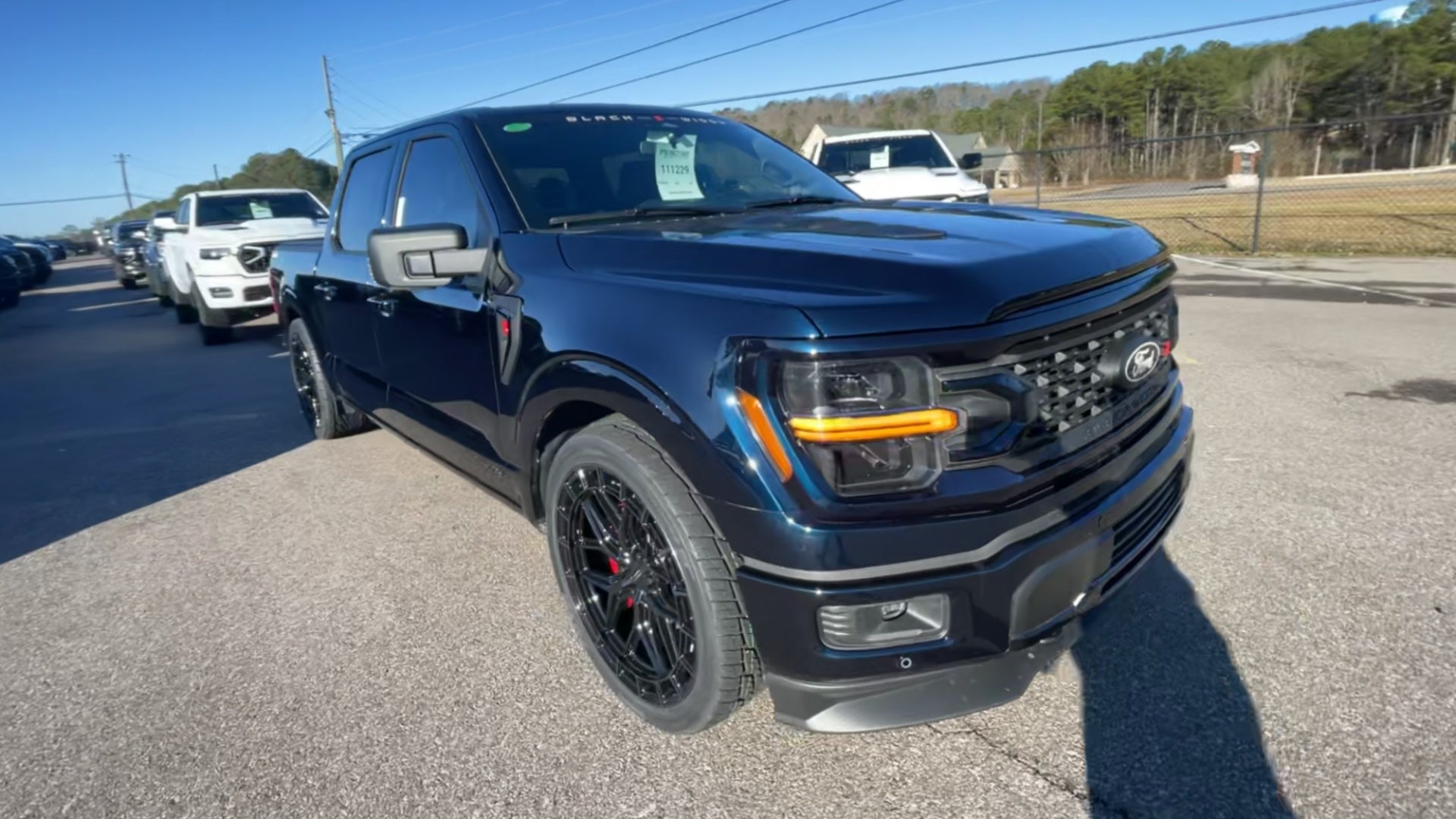 Vehicle Image 6