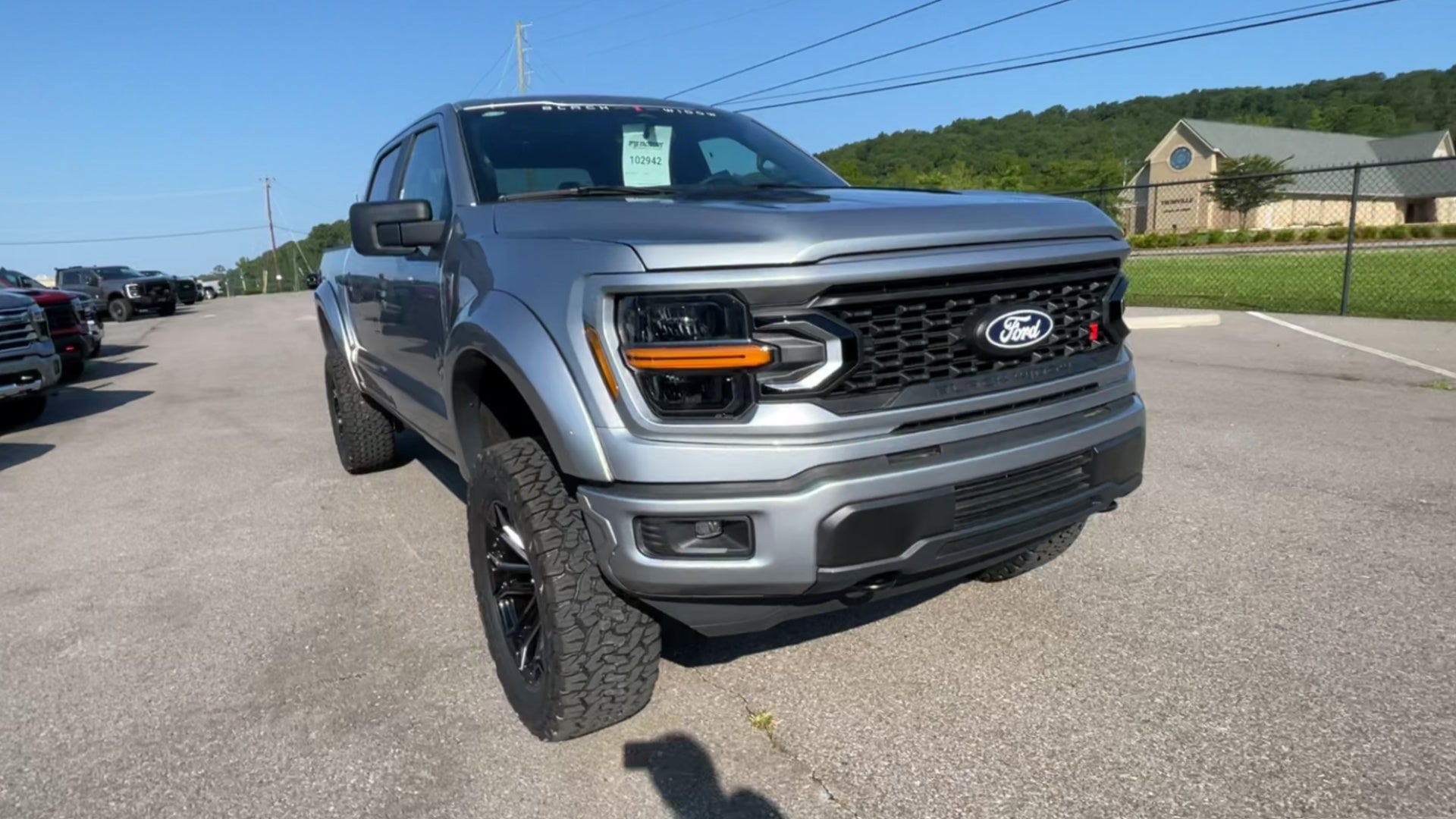 Vehicle Image 6