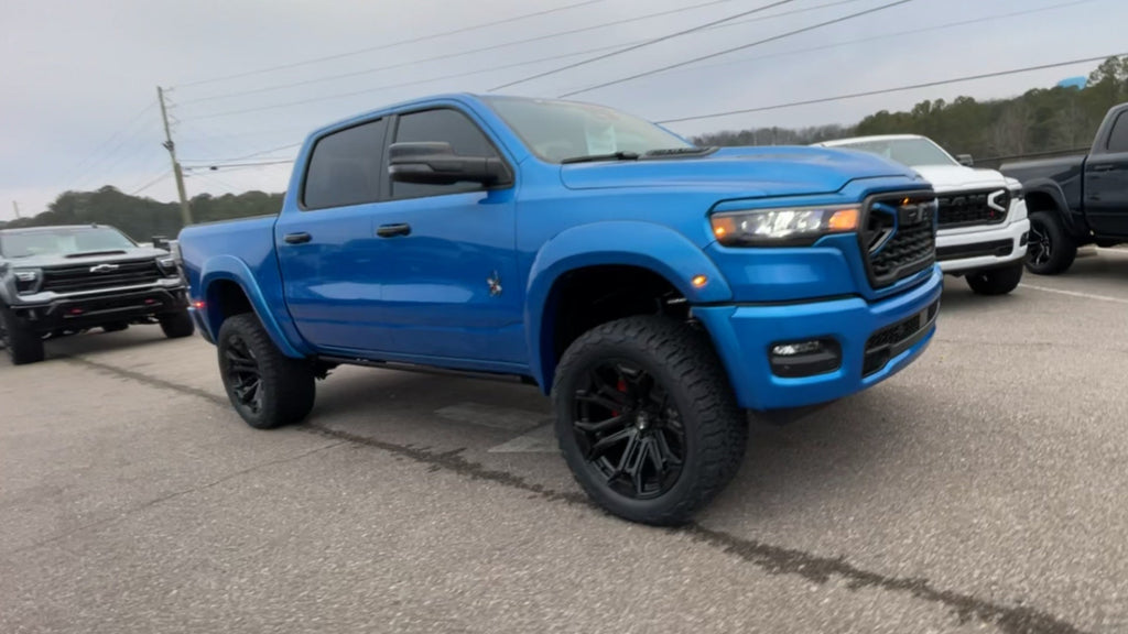 Vehicle Image 6