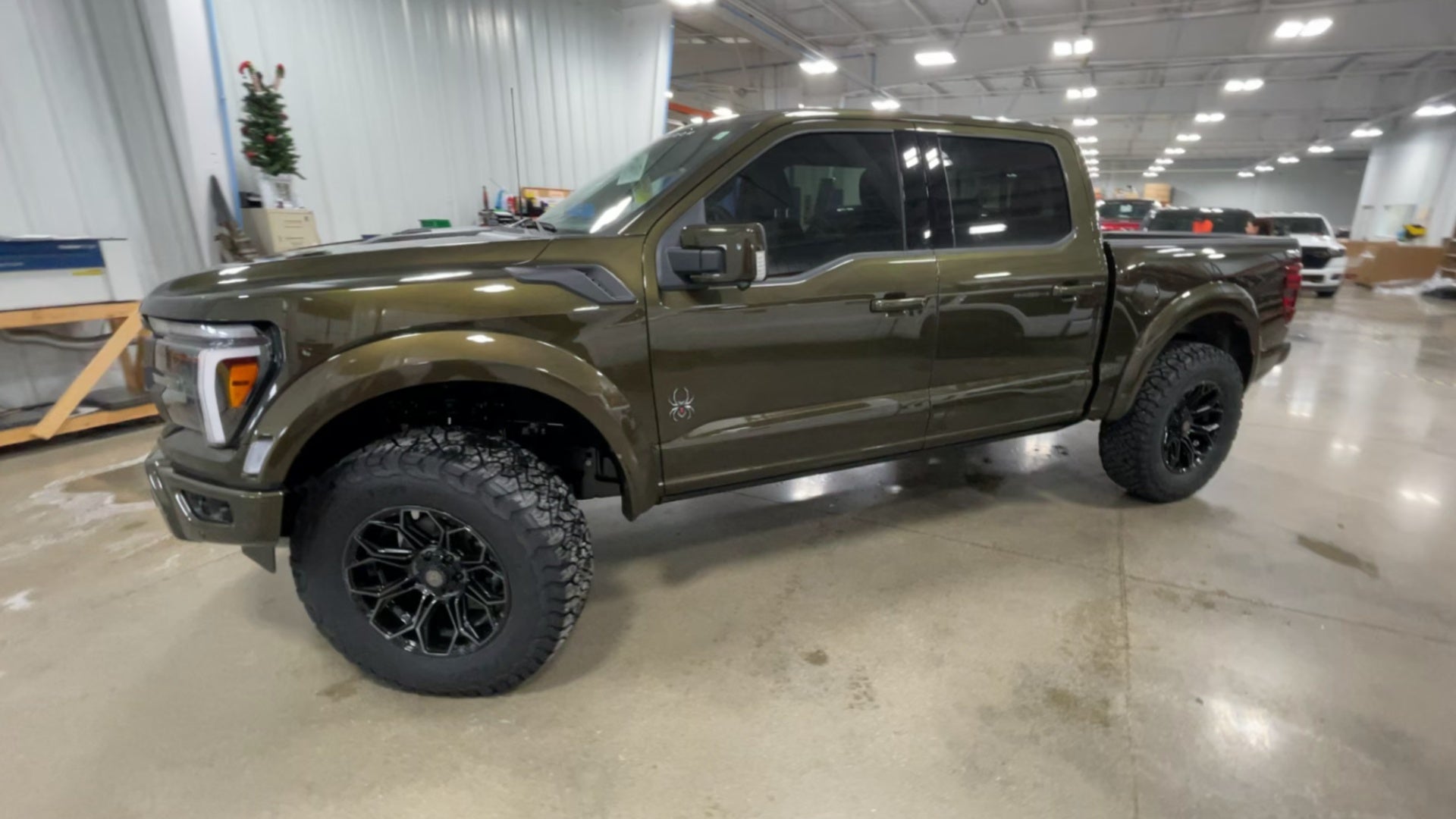 Vehicle Image 6