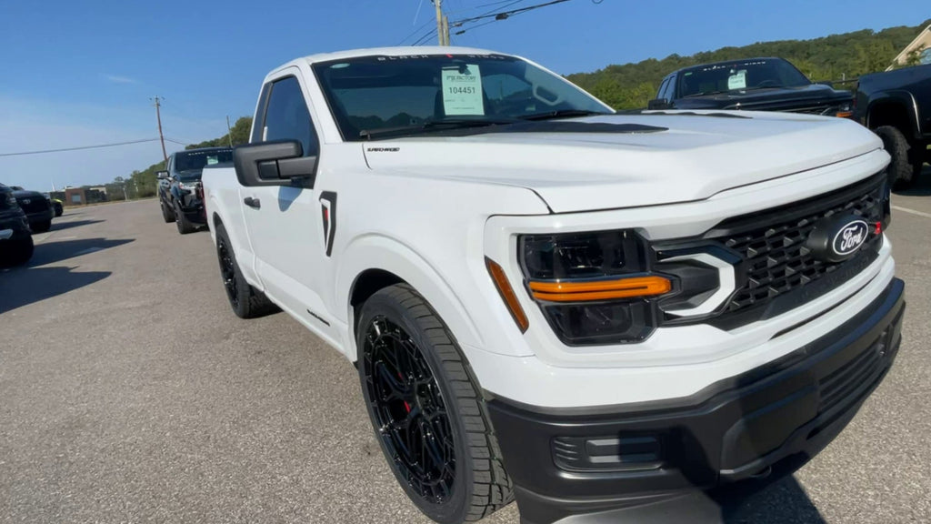 Vehicle Image 6