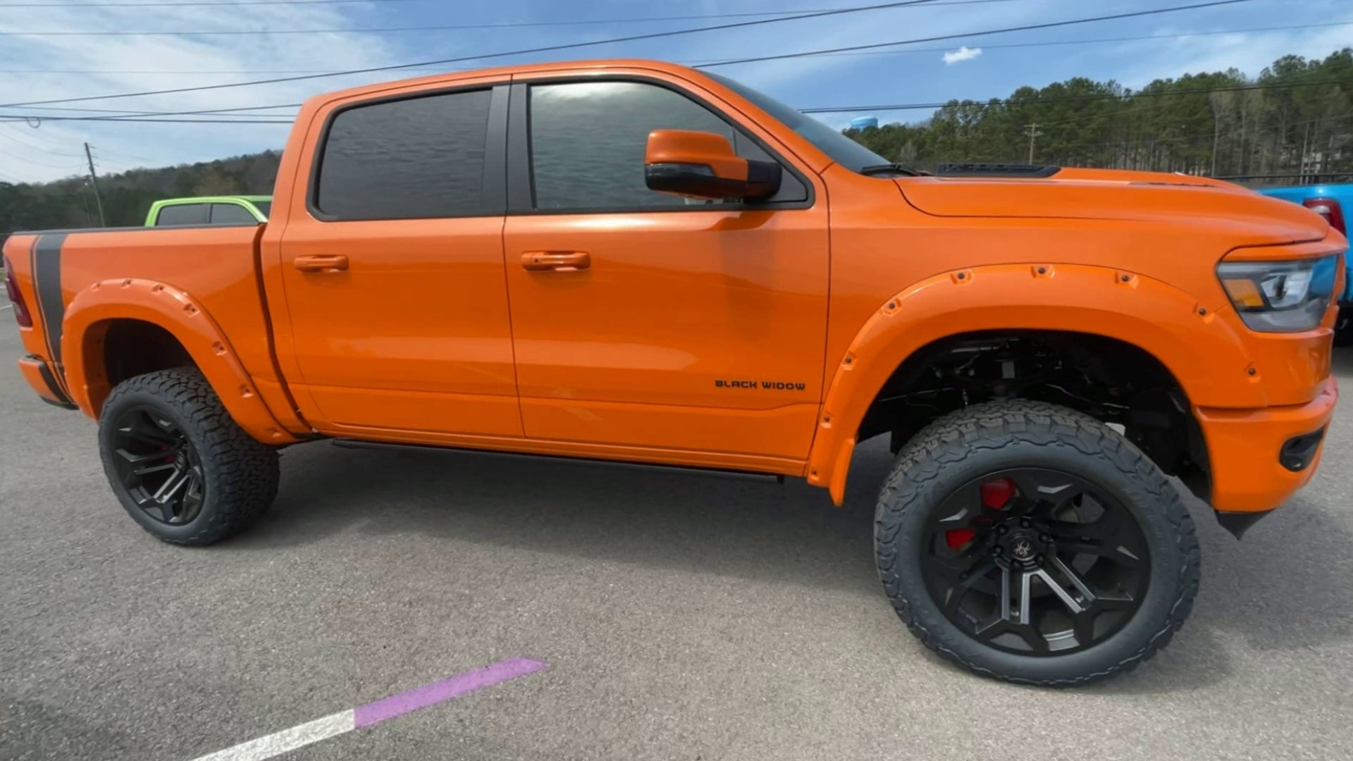 Vehicle Image 6