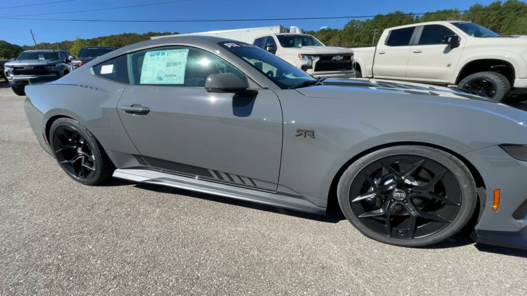 Vehicle Image 6