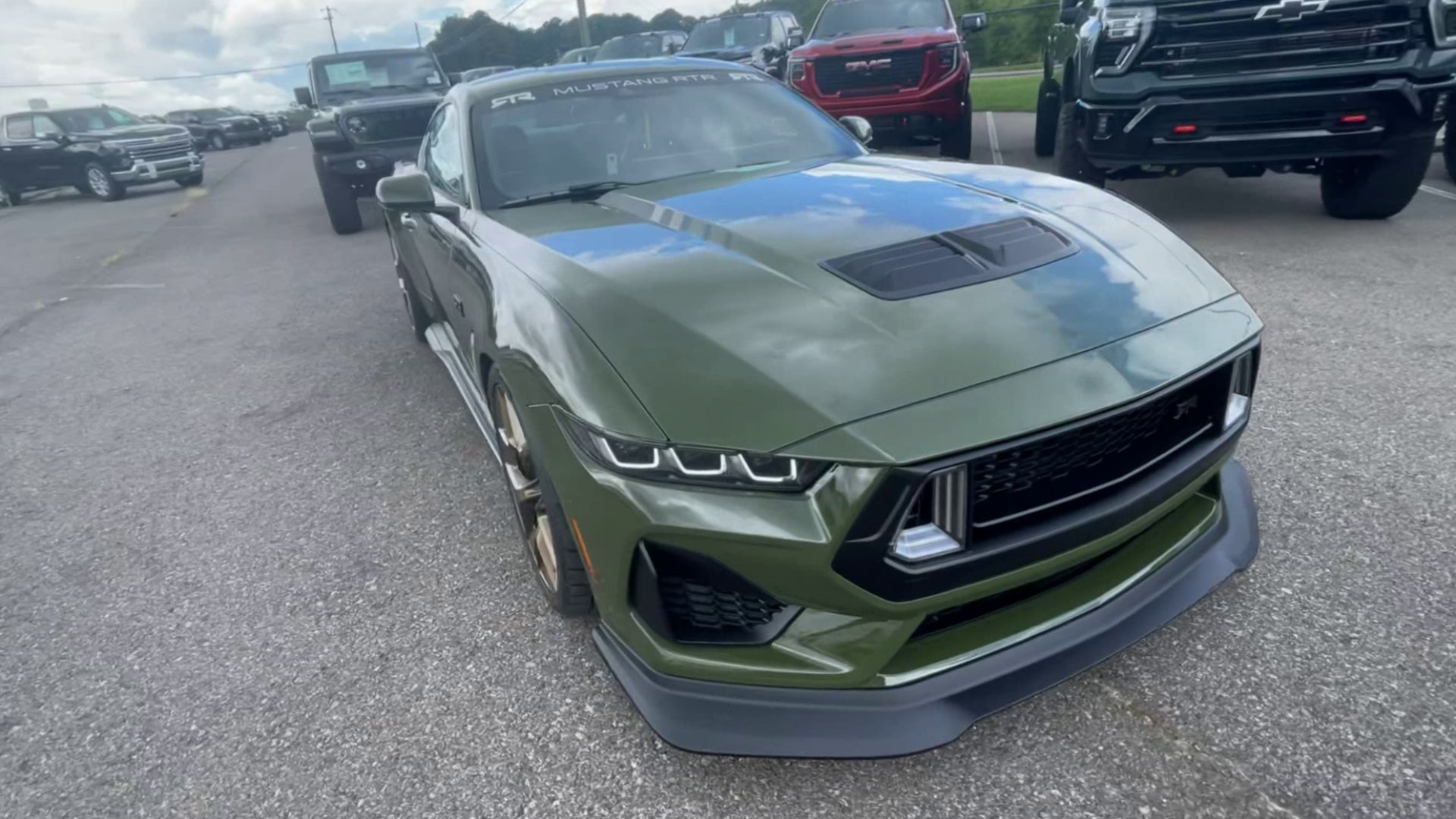 Vehicle Image 6