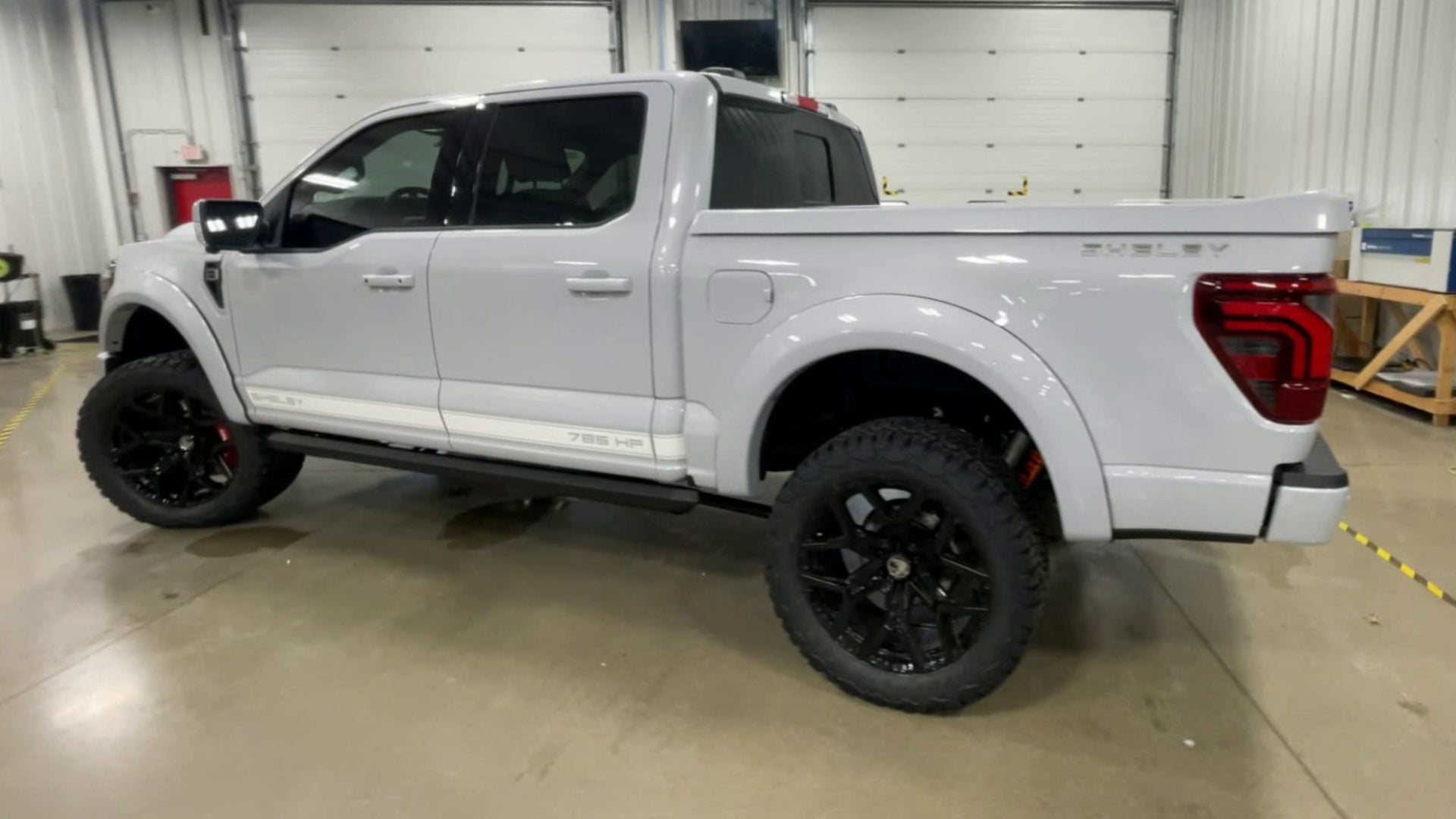 Vehicle Image 6