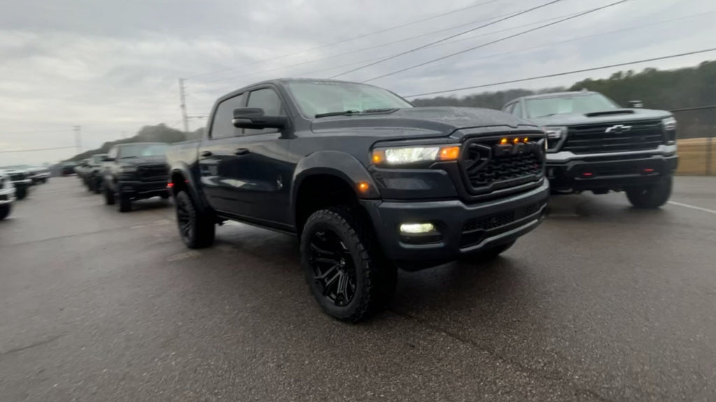 Vehicle Image 6