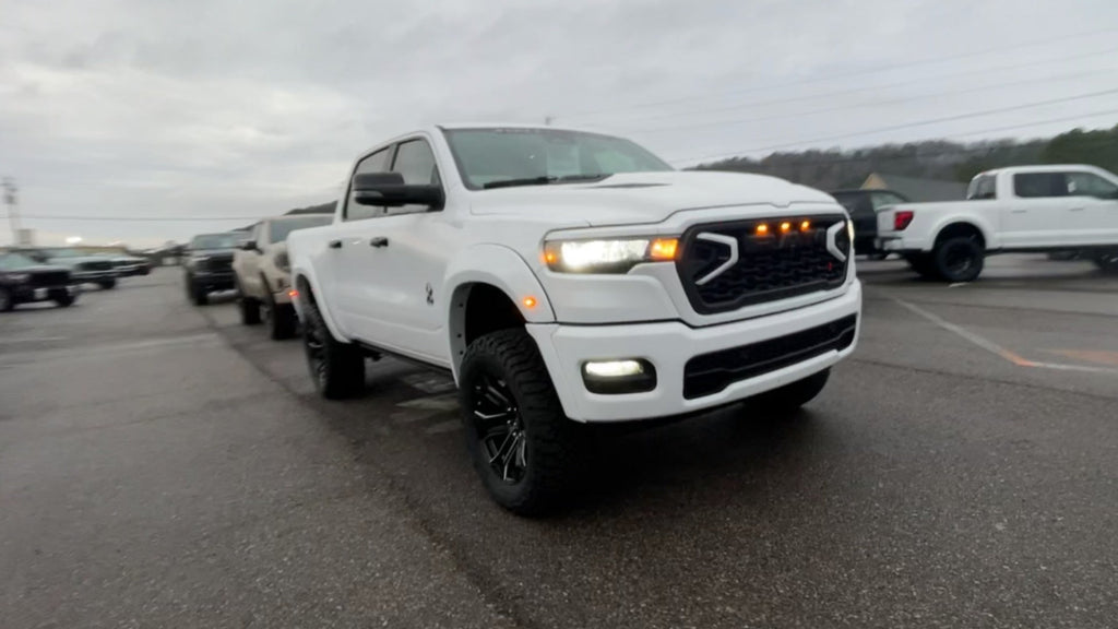 Vehicle Image 6