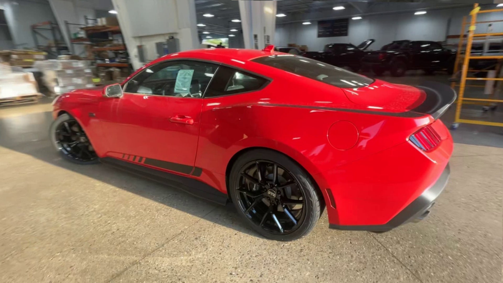 Vehicle Image 6