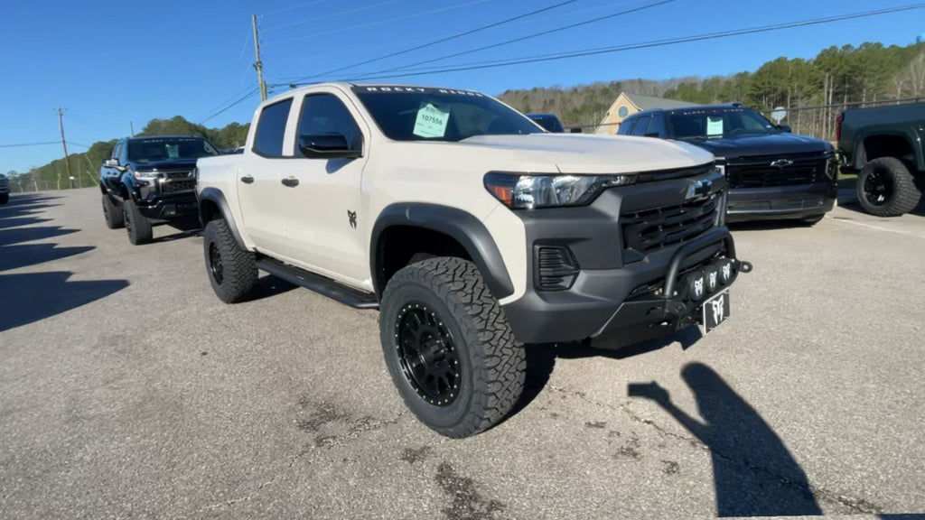Vehicle Image 6