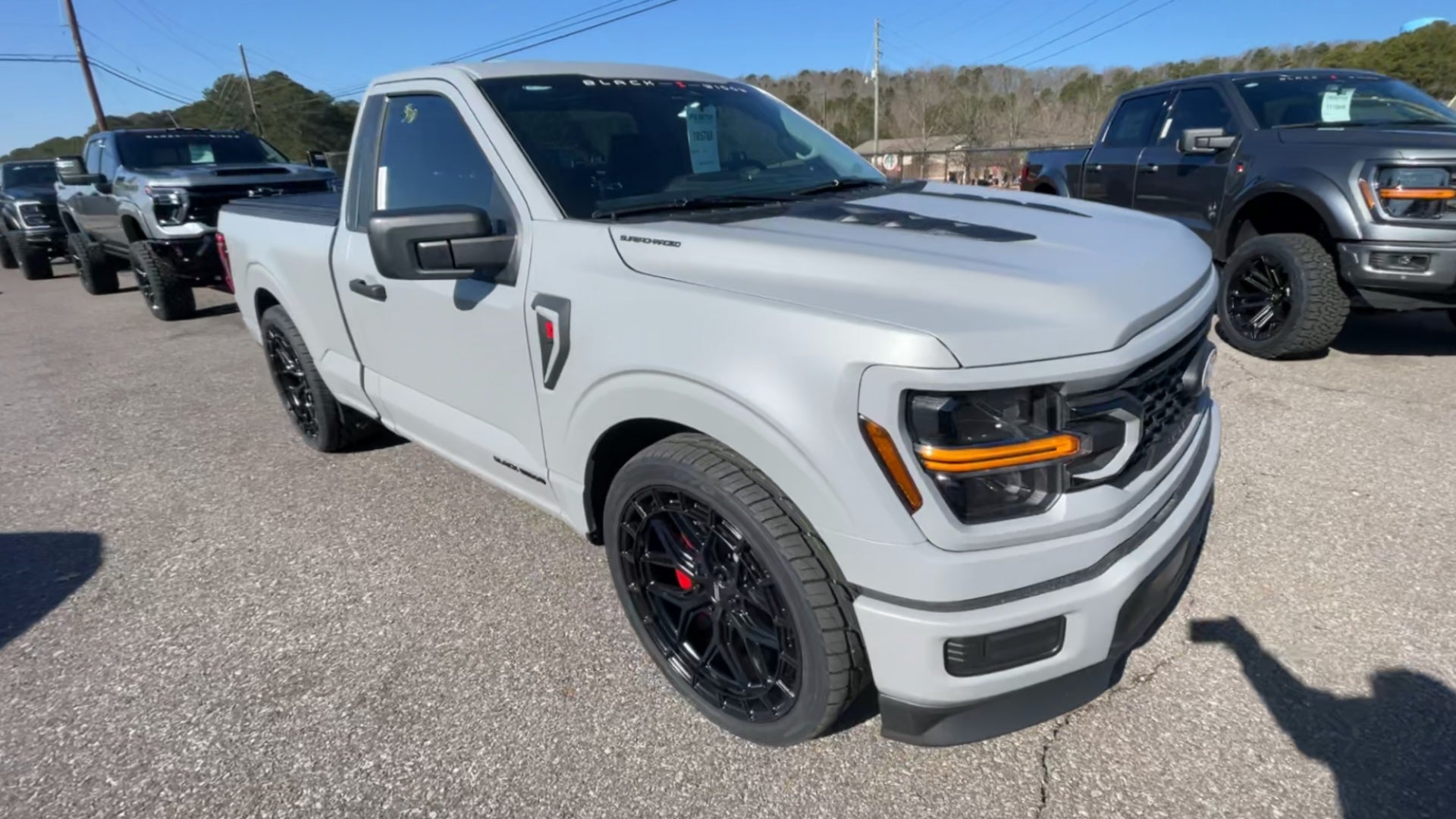 Vehicle Image 6