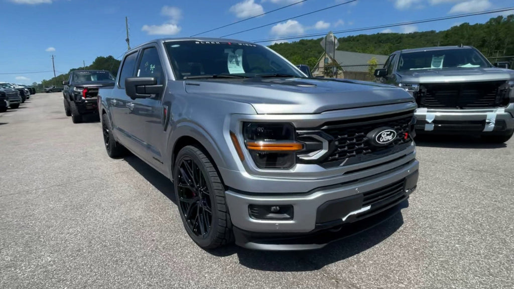 Vehicle Image 6