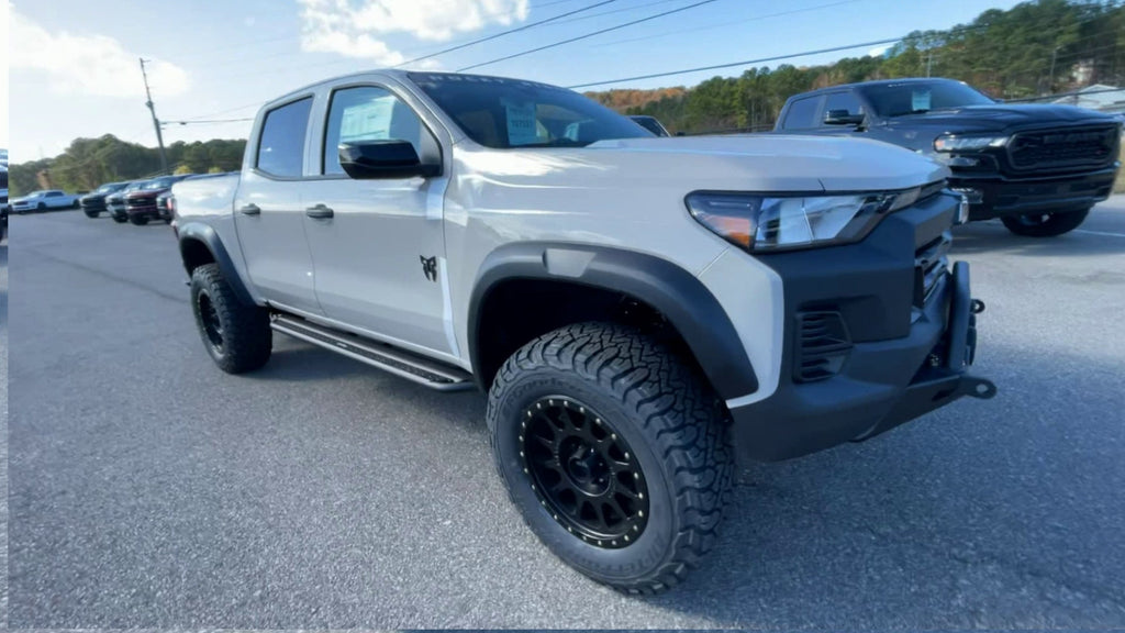 Vehicle Image 6