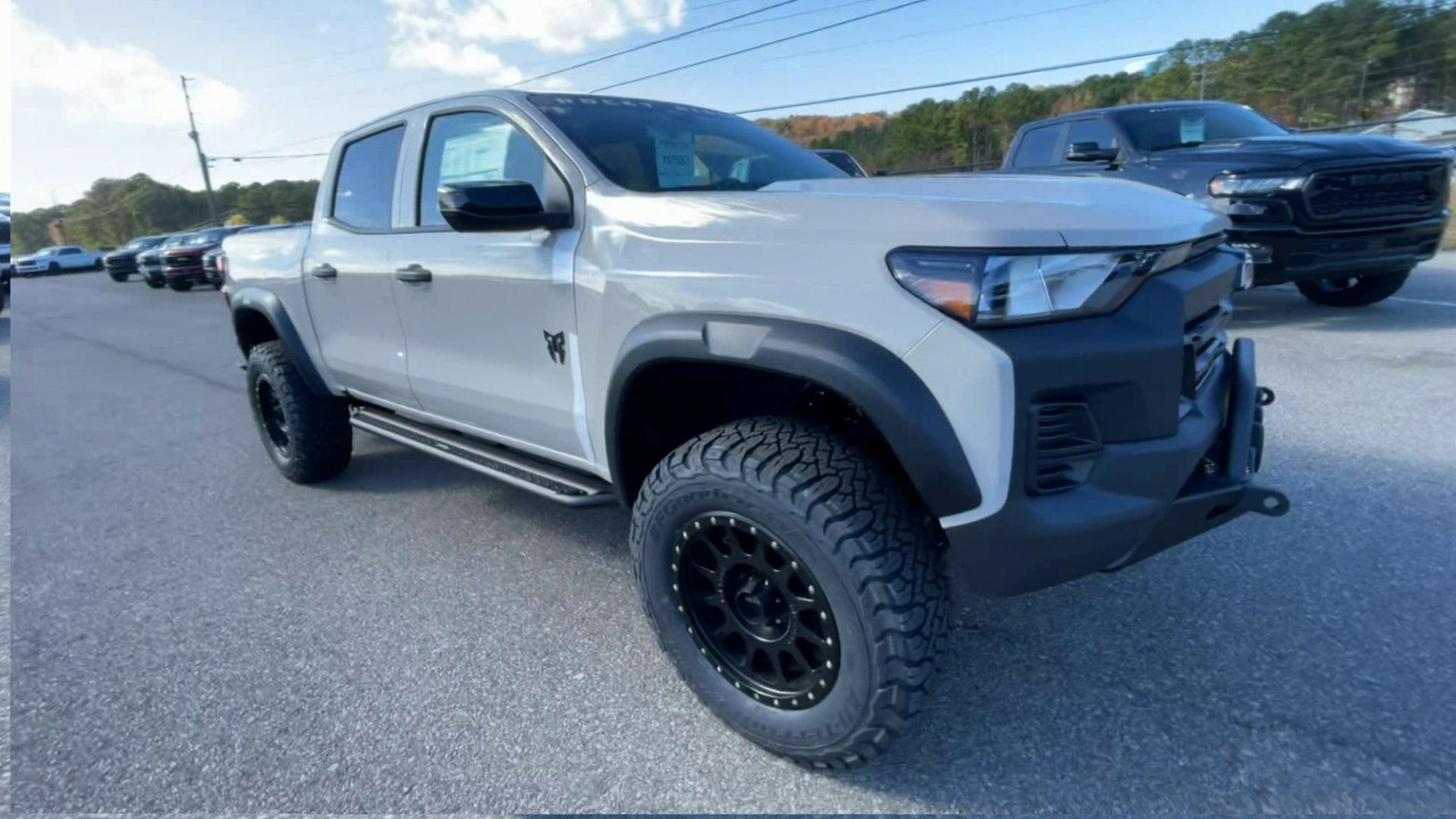 Vehicle Image 6
