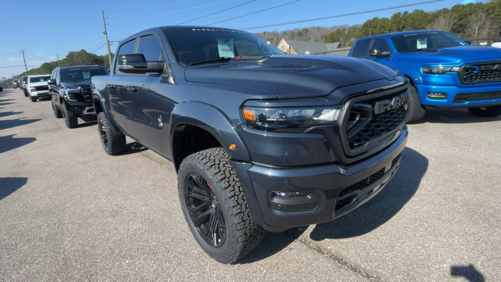 Vehicle Image 6