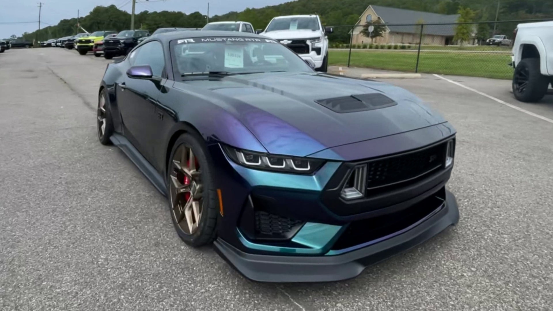 Vehicle Image 6