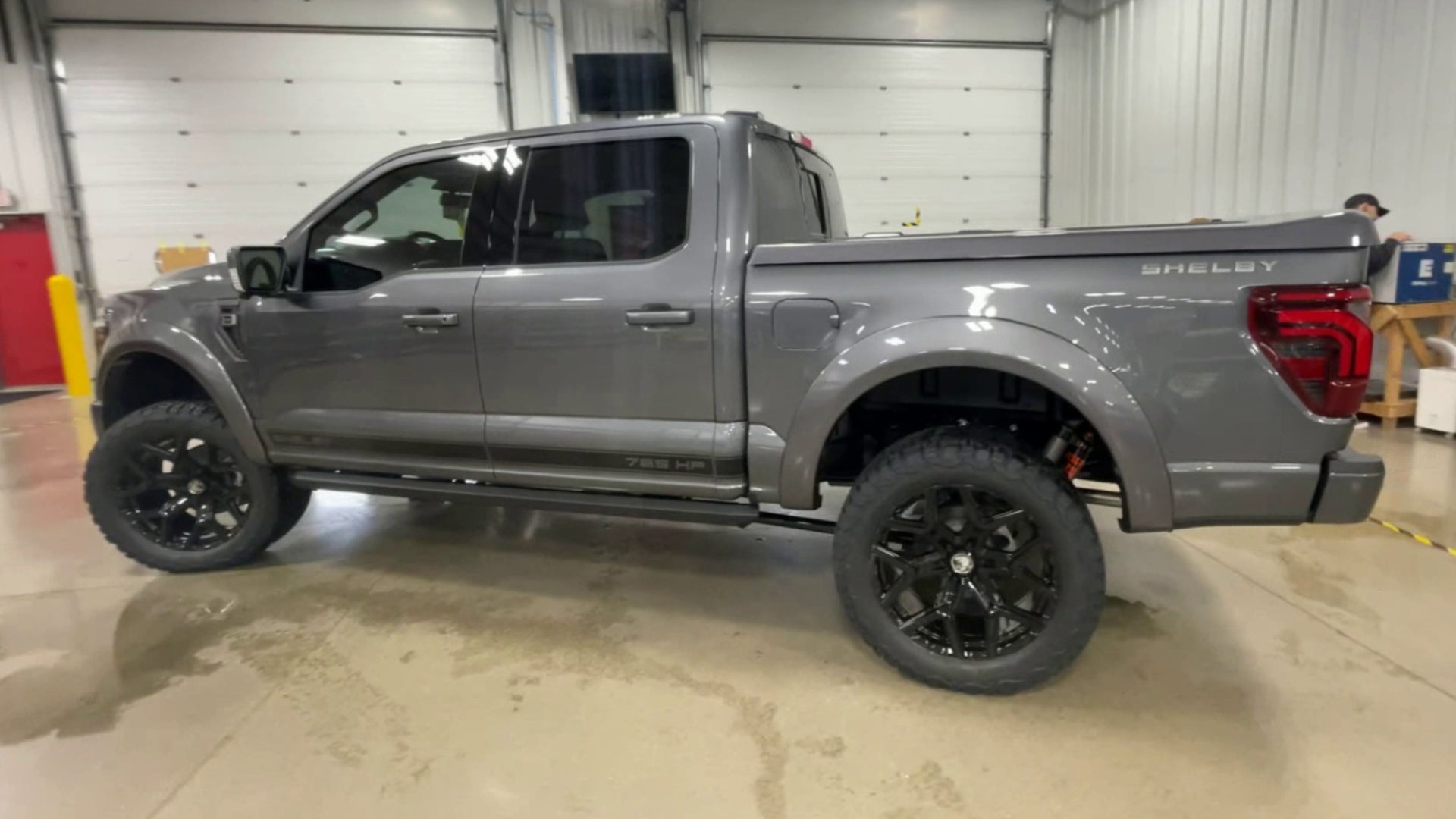 Vehicle Image 6