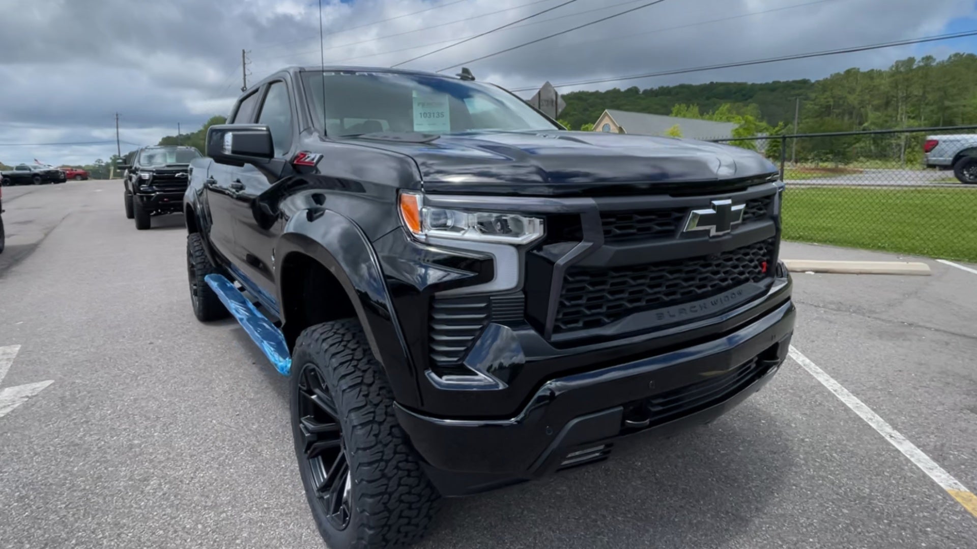 Vehicle Image 6