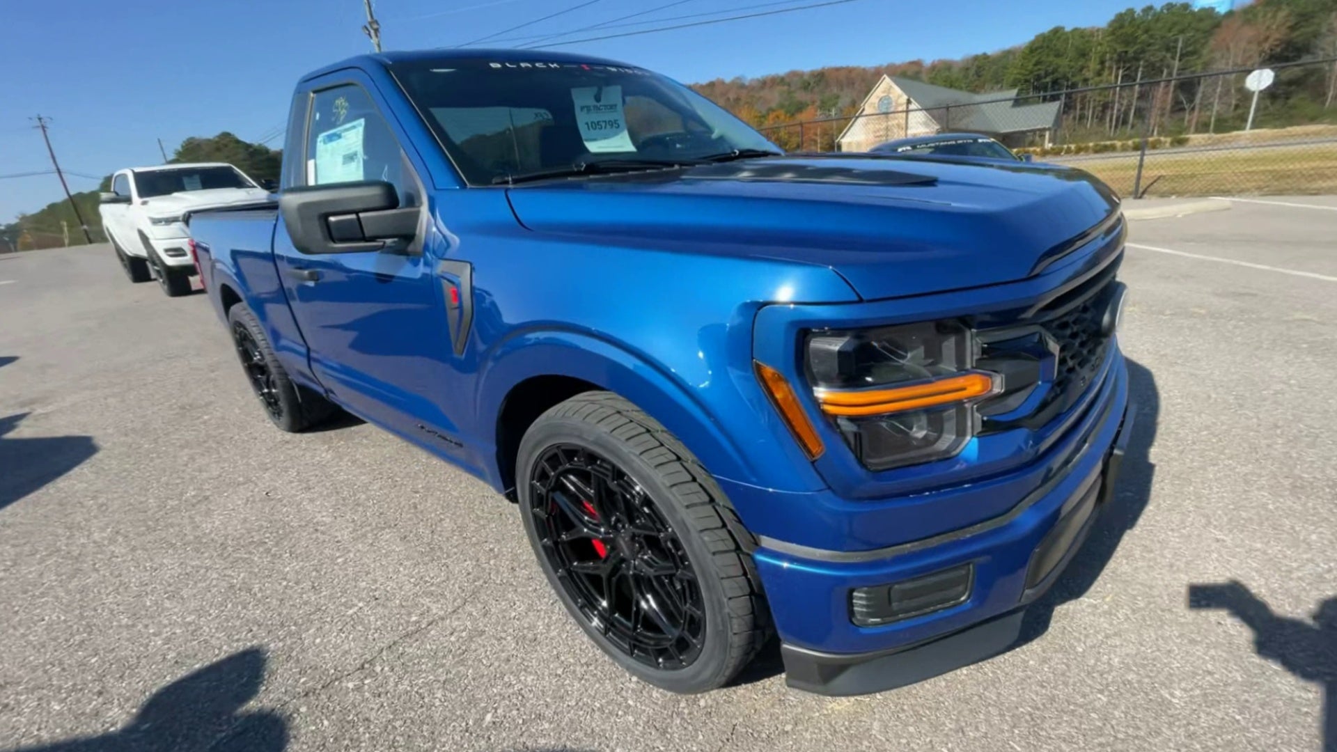Vehicle Image 6