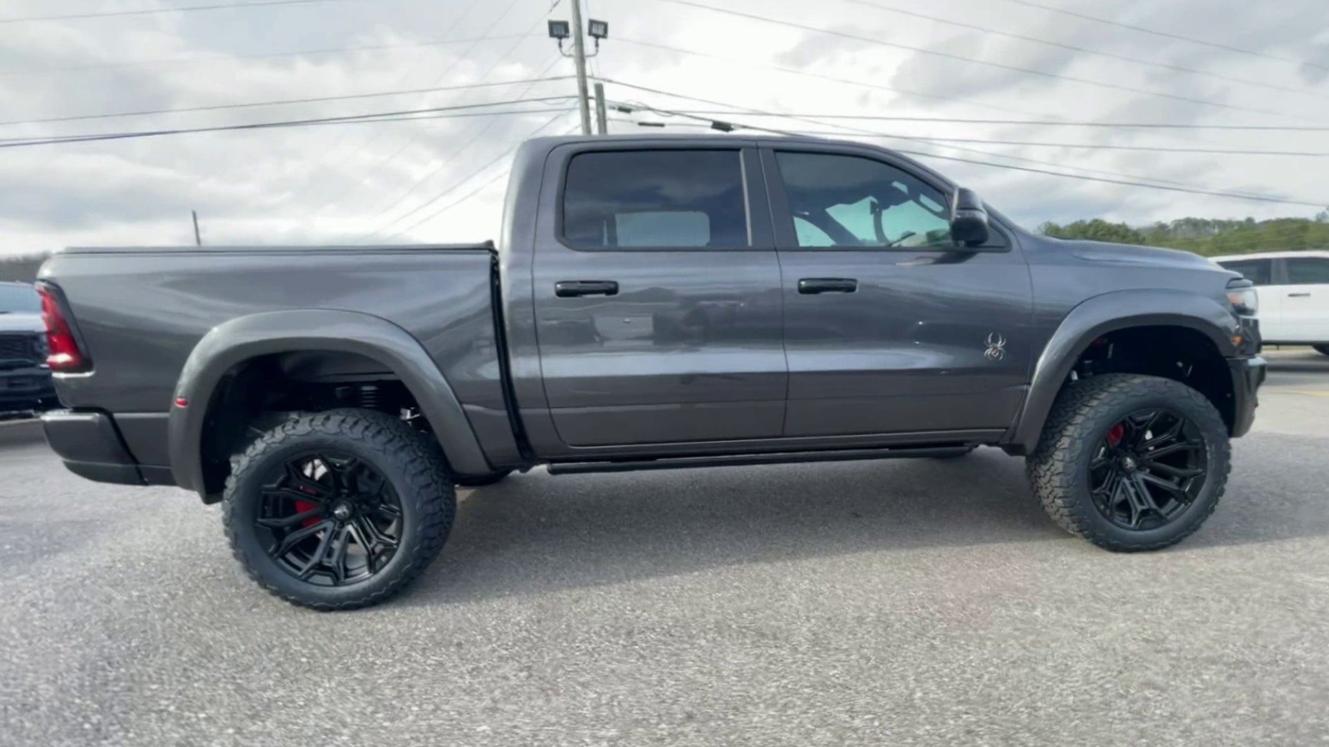 Vehicle Image 7