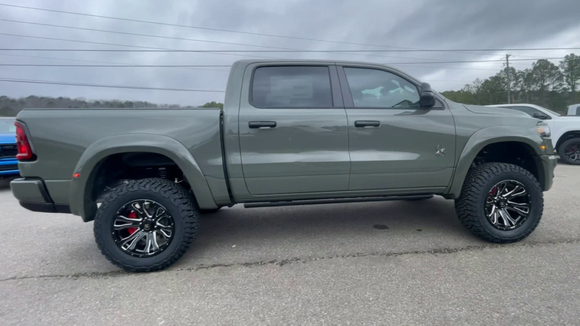 Vehicle Image 7