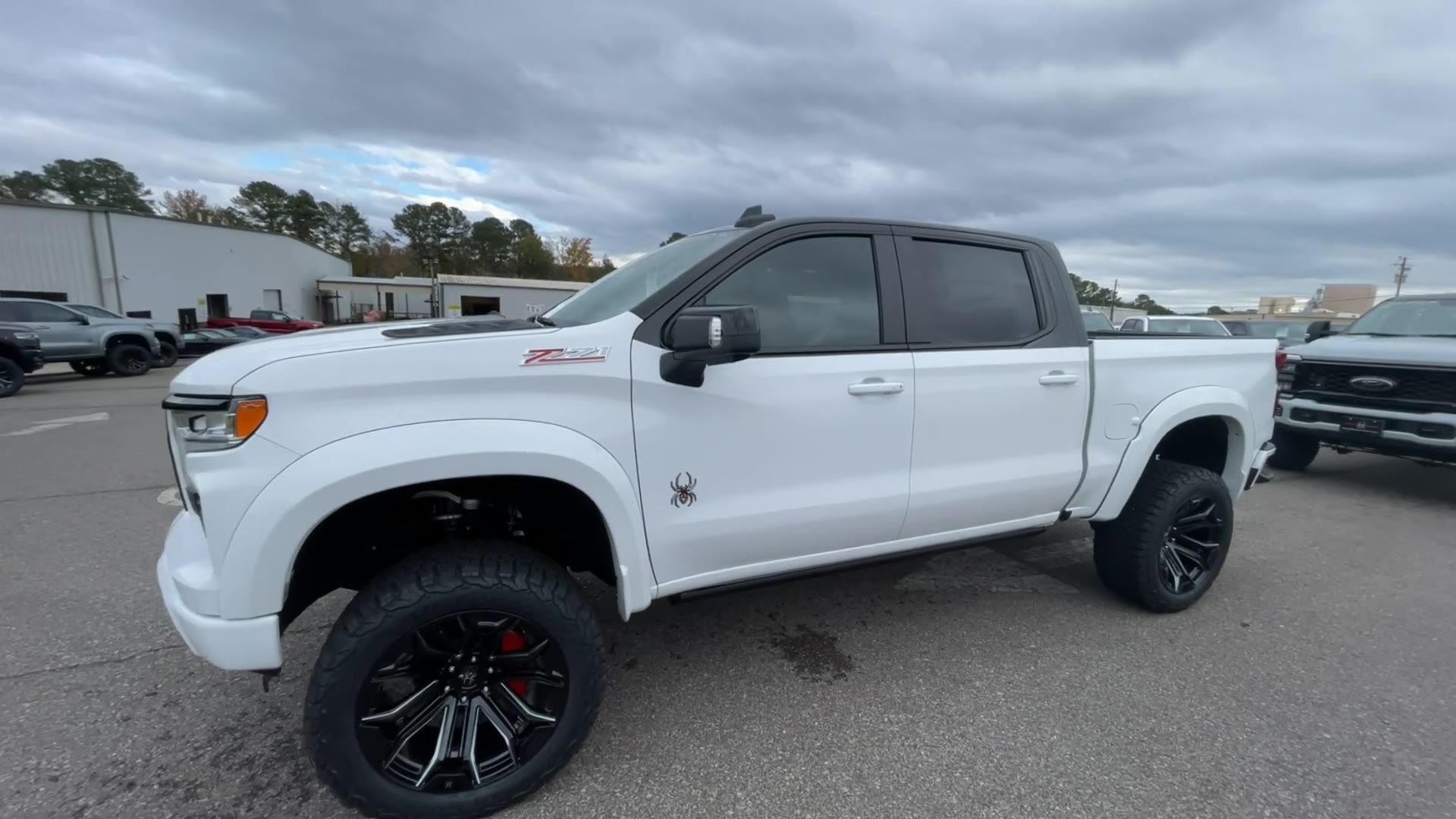 Vehicle Image 7