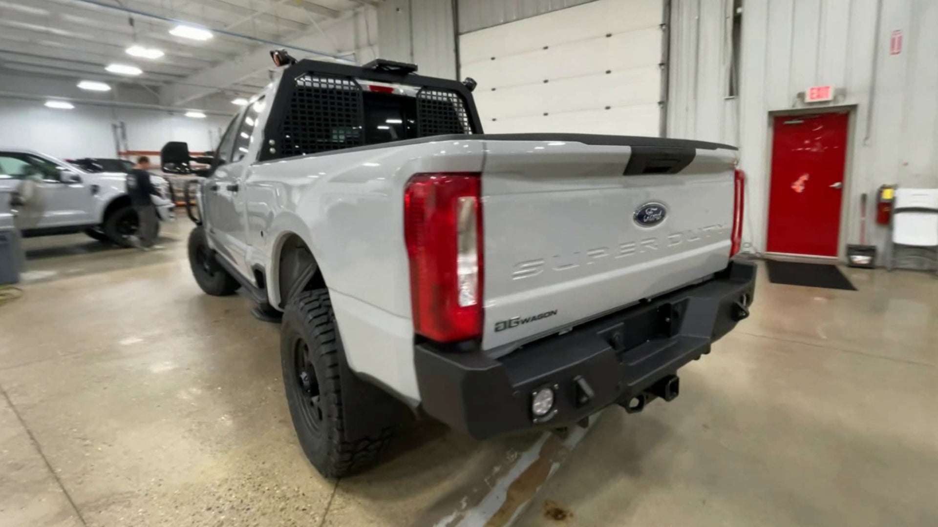 Vehicle Image 6