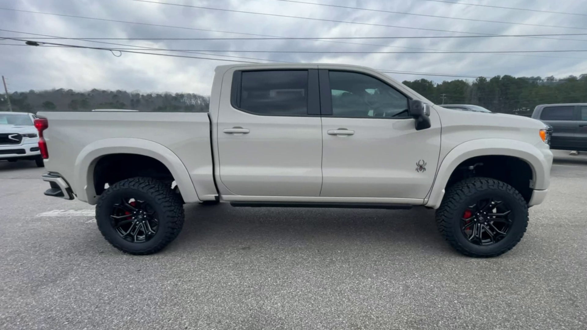 Vehicle Image 7