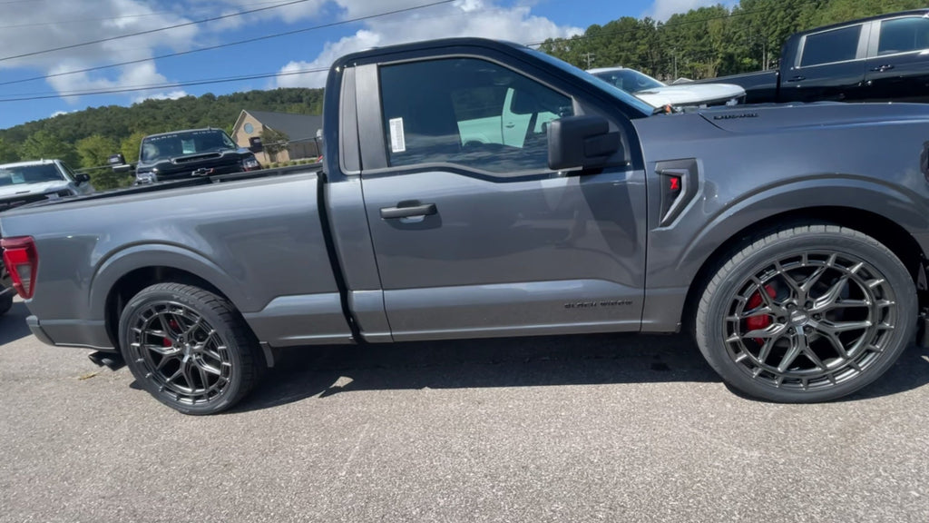 Vehicle Image 7