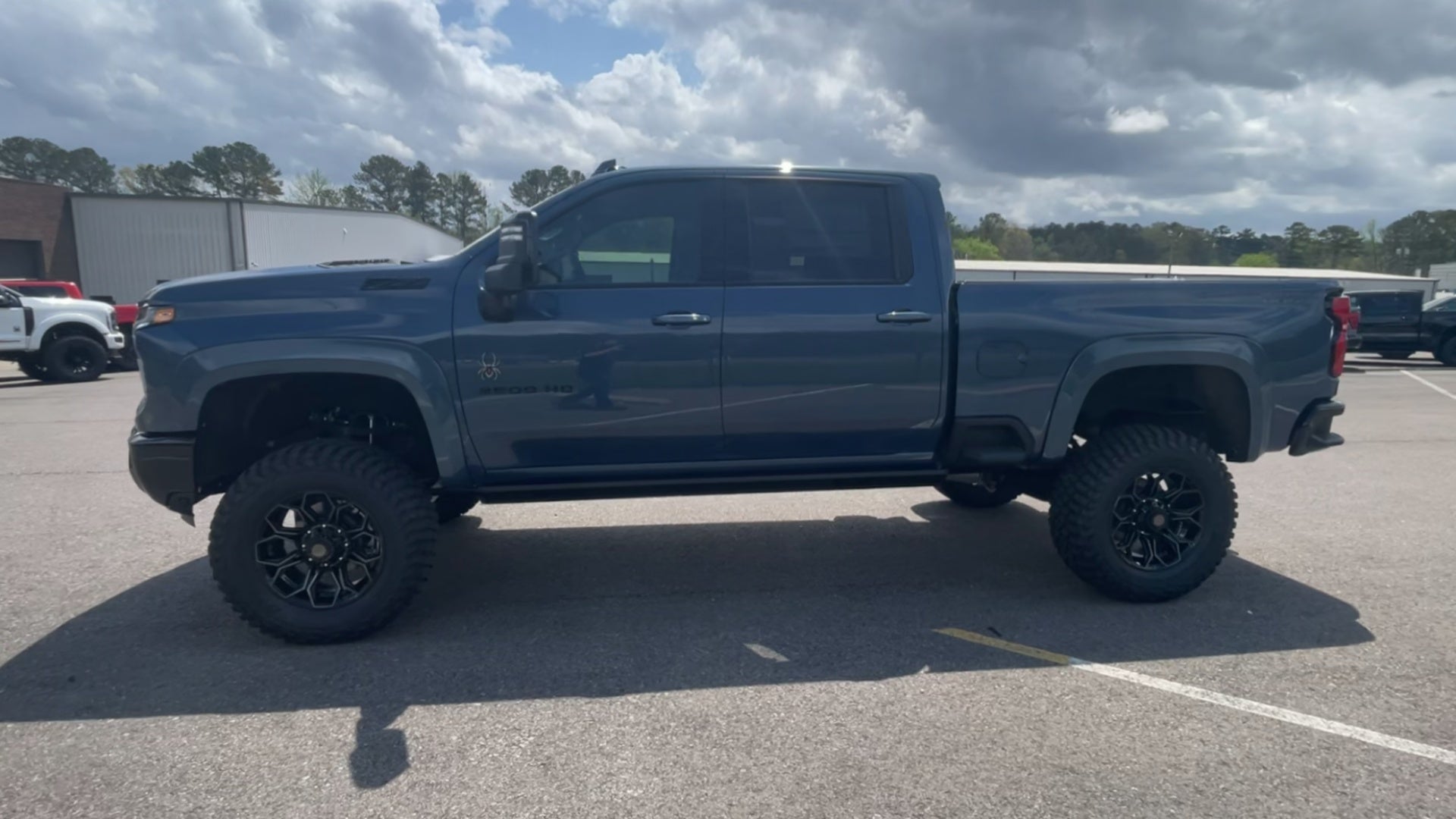 Vehicle Image 7