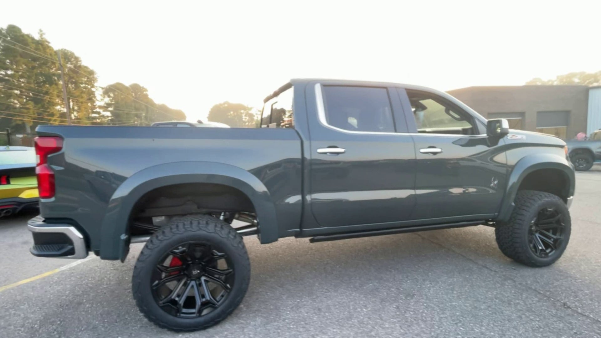 Vehicle Image 7