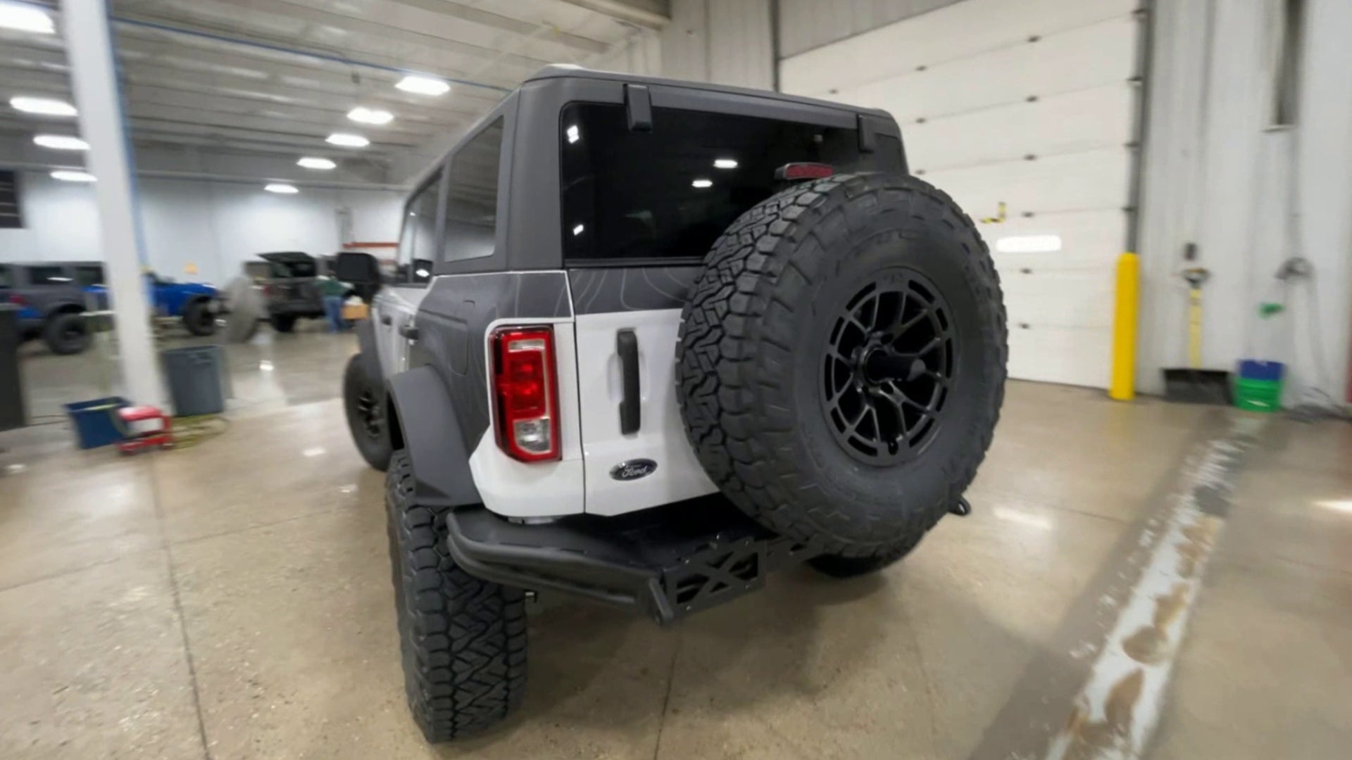 Vehicle Image 6