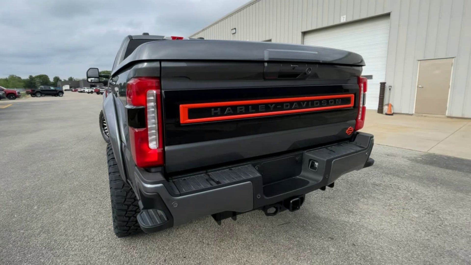 Vehicle Image 7