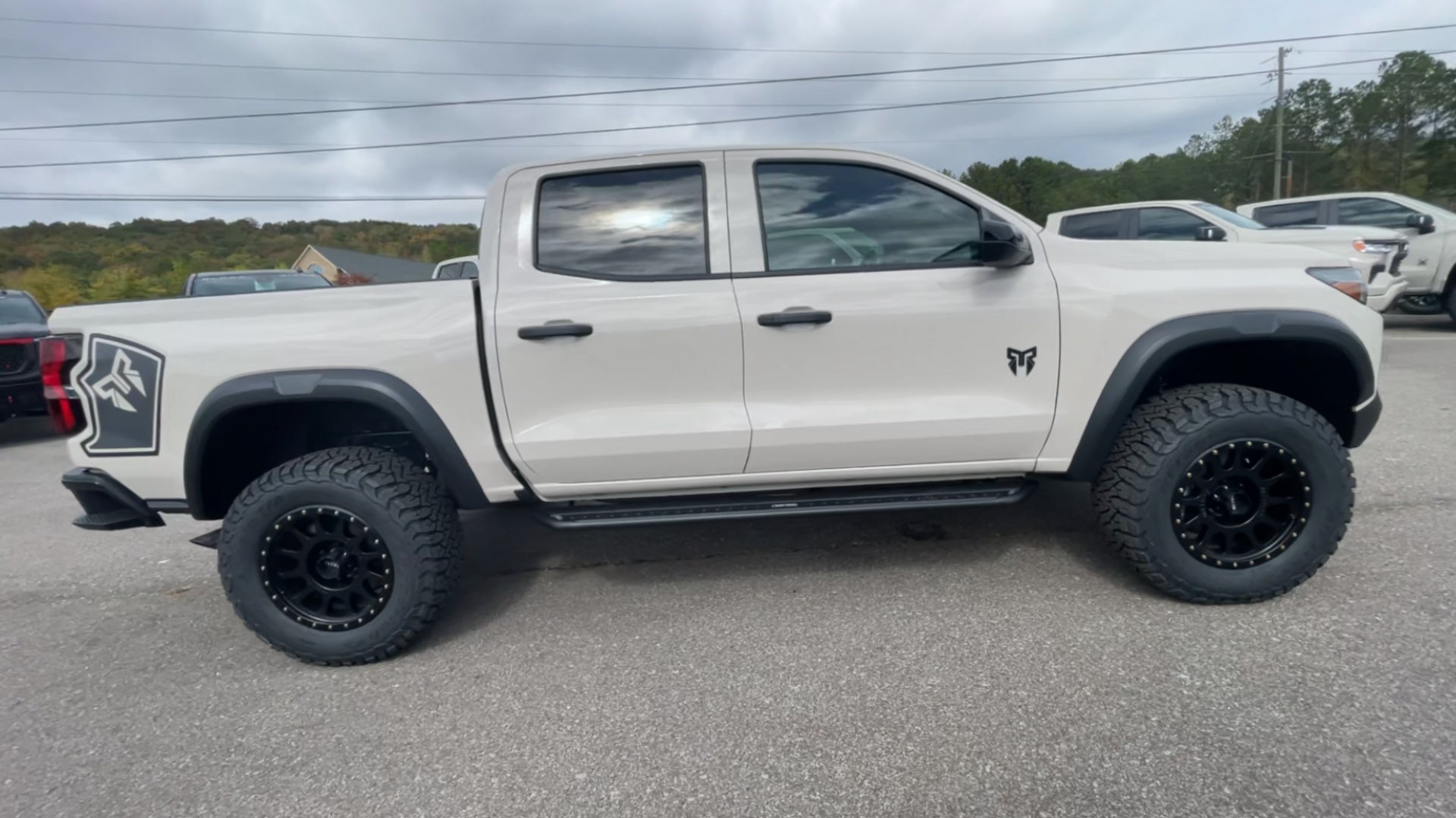 Vehicle Image 7