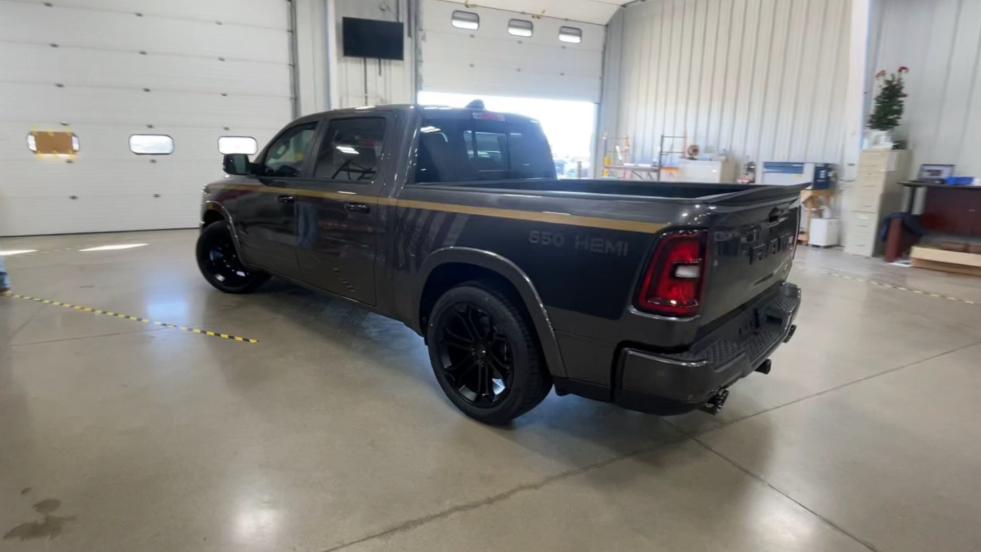 Vehicle Image 7