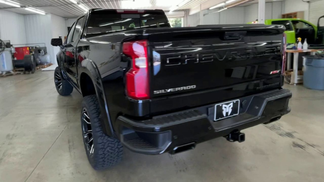 Vehicle Image 7