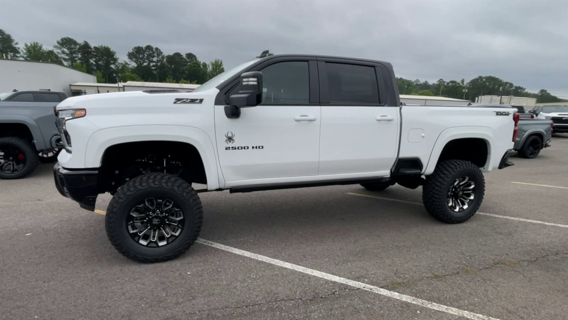 Vehicle Image 7