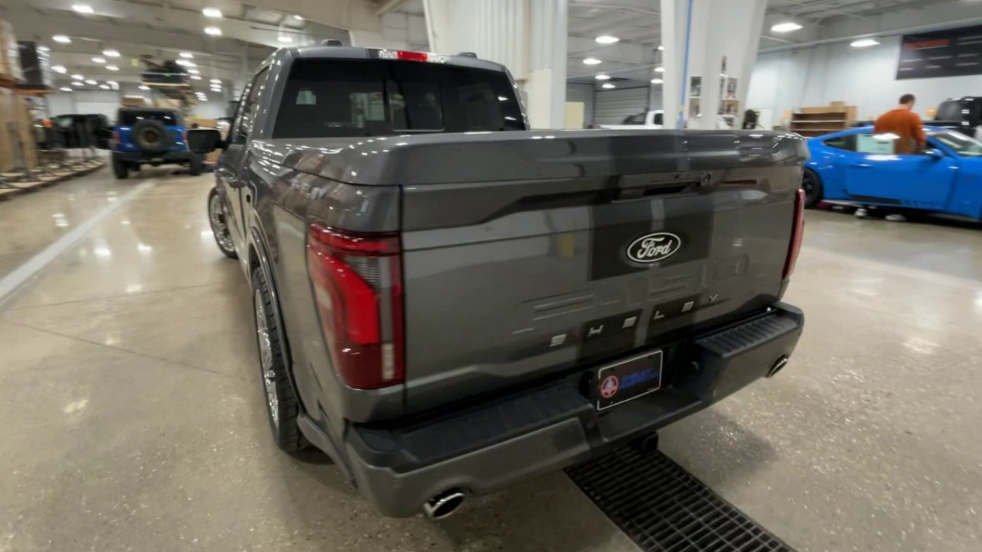 Vehicle Image 7