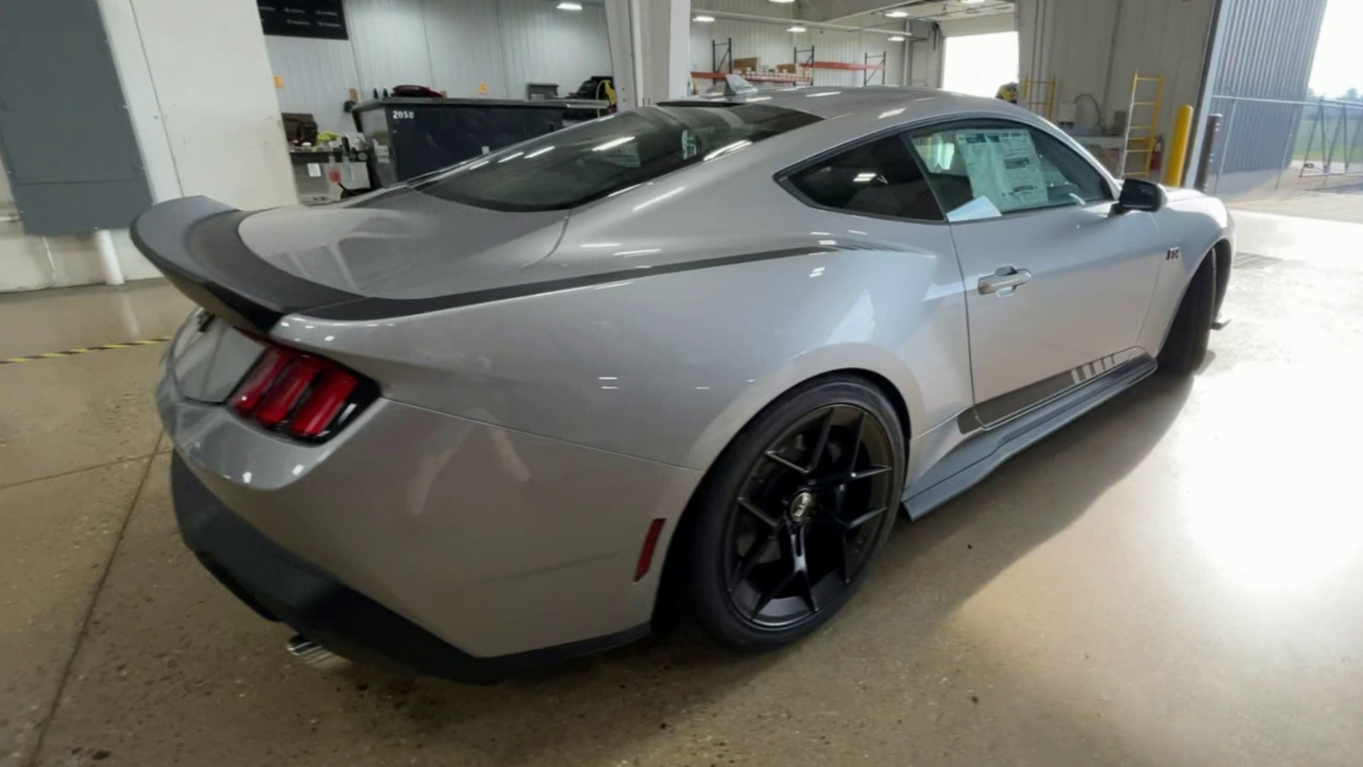 Vehicle Image 8