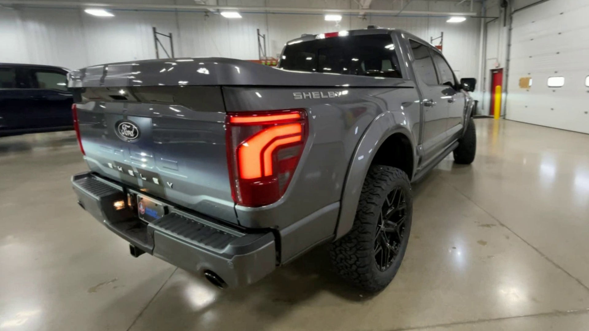 Vehicle Image 8