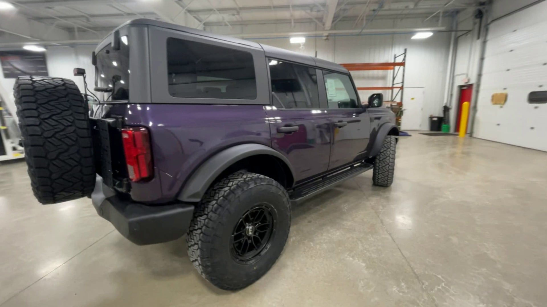 Vehicle Image 8