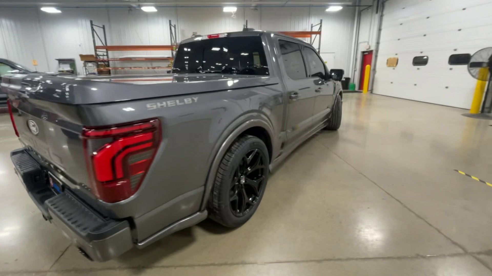 Vehicle Image 8