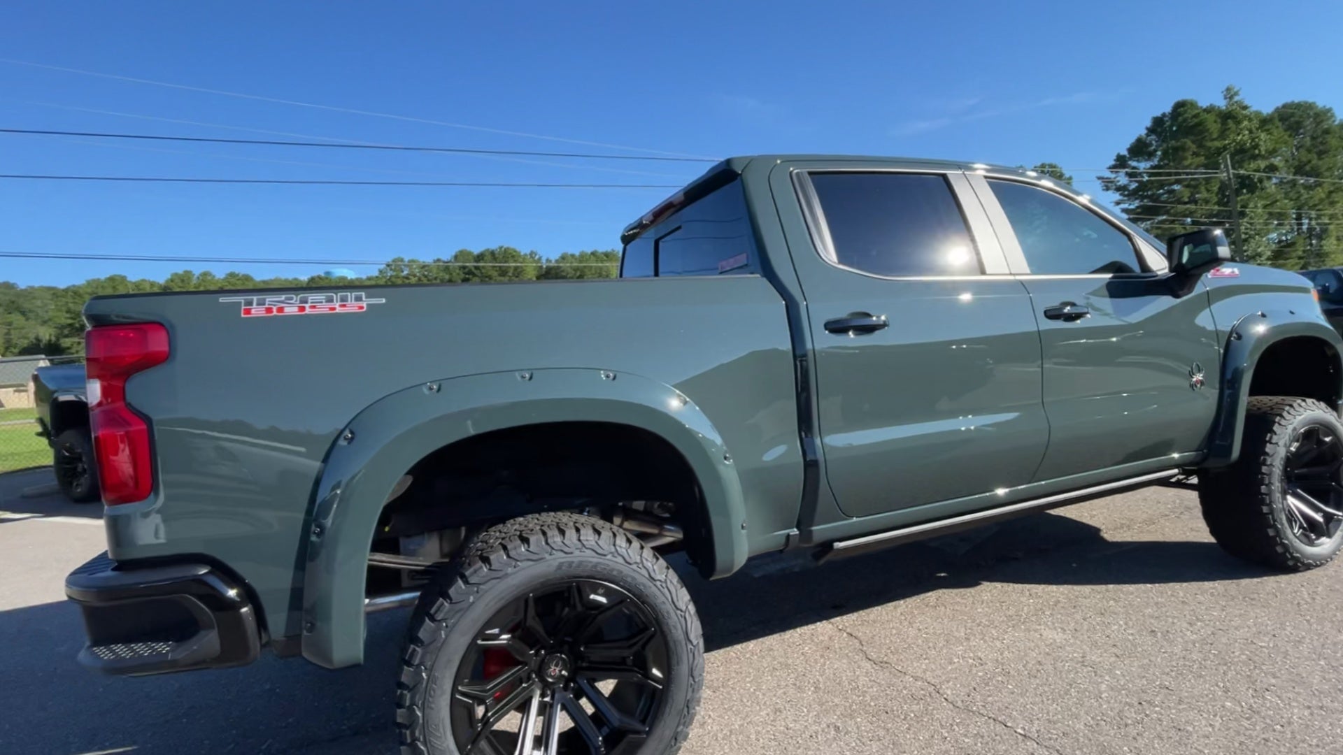 Vehicle Image 8