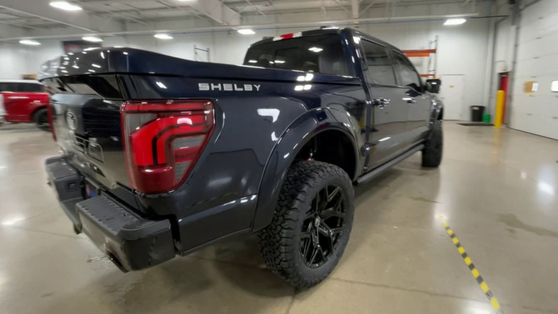 Vehicle Image 8