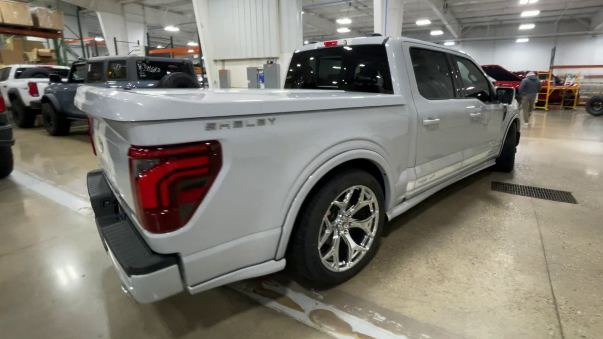Vehicle Image 8