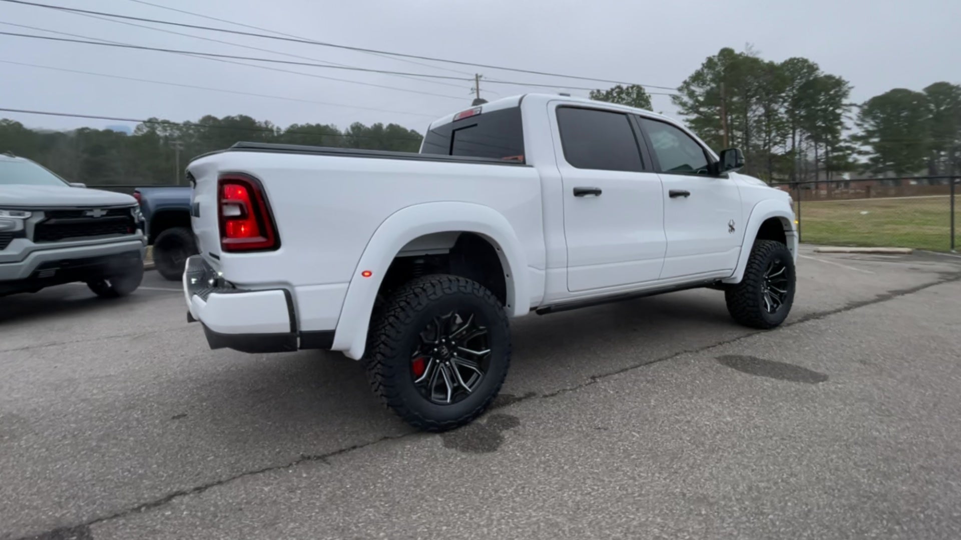Vehicle Image 8