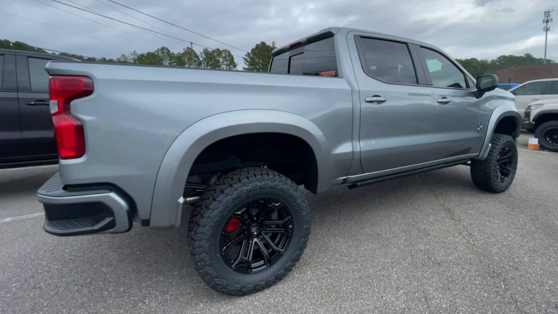 Vehicle Image 8