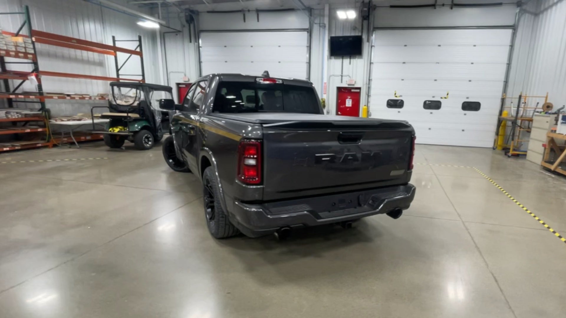Vehicle Image 8