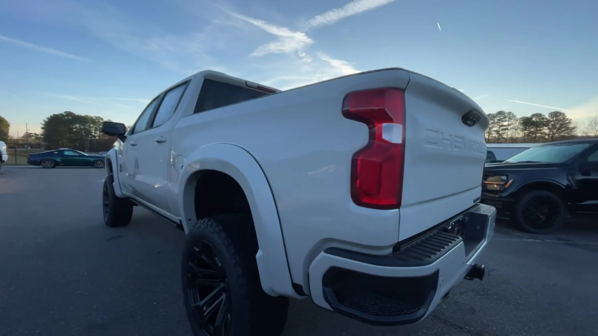Vehicle Image 8