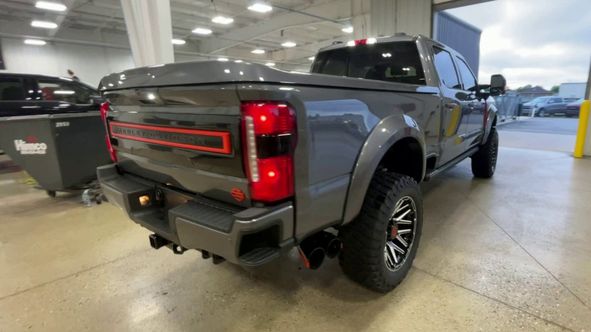 Vehicle Image 8