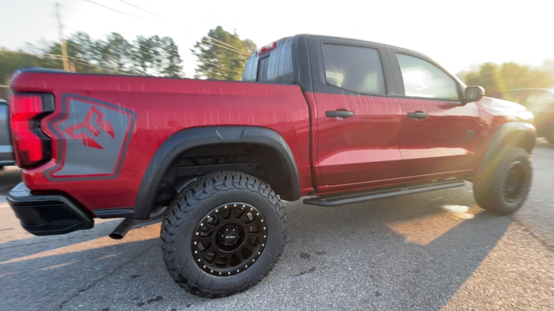 Vehicle Image 8